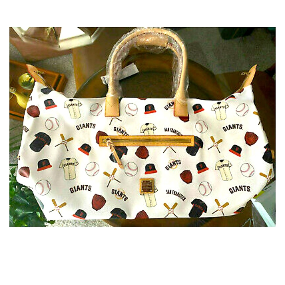 ISO!! DO NOT BUY! DOONEY DUFFLE WEEKENDER SF GIANTS BAG